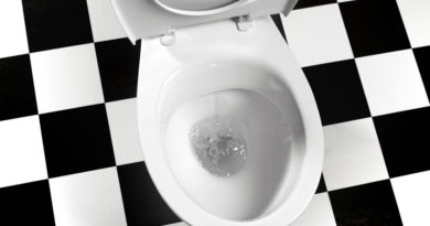Nem kell sokat csutakolni, csak tedd a vízbe, és várj: a WC vízkőgyűrűje így egykettőre eltűnik Nem kell sokat csutakolni, csak tedd a vízbe, és várj: a WC vízkőgyűrűje így egykettőre eltűnik