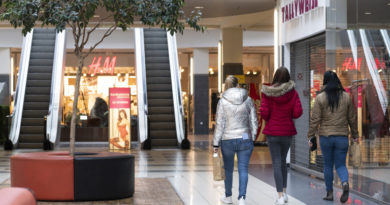 Ha szeretnék, a plázákat akkor sem lehet bezárni Ha szeretnék, a plázákat akkor sem lehet bezárni