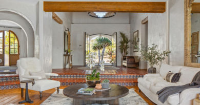 Eladja csodás Beverly Hills-i házát Renée Zellweger: nézd meg belülről stílusos otthonát Eladja csodás Beverly Hills-i házát Renée Zellweger: nézd meg belülről stílusos otthonát