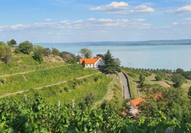 Az Otthon Start ellenére sem lehet a túlárazott lakásokat eladni a balatoni ingatlanpiacon