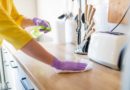 A mikró ajtaja is igazi bacitelep – 4 tárgy a konyhában, amit különösen fontos tisztítani
