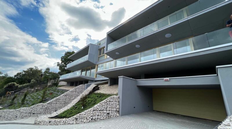 Egyedülálló lehetőség: Luxus, panoráma és nyugalom – Eladó penthouse lakás a Hegyvidéken