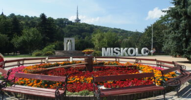 Klimatizált szobák, saját fürdő, minikonyha: ilyen luxusban lakhatnak a Miskolci Egyetem kollégistái – már nem a régi szocreál tömbre emlékeztet!