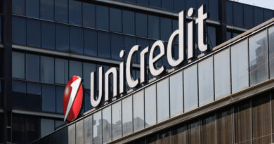 Példátlan ítélet született a bíróságon, 40 millió forintot kell fizetnie a banknak egy devizahitelesnek Példátlan ítélet született a bíróságon, 40 millió forintot kell fizetnie a banknak egy devizahitelesnek