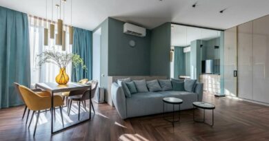 Modern lakóparkok városban, vízparton és zöld környezetben Modern lakóparkok városban, vízparton és zöld környezetben