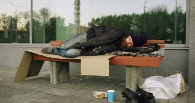 Csendben történik Budapesten: így kapnak valódi esélyt a hajléktalan emberek – és működik is