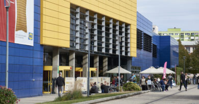 Eszkalálódik az IKEA-sztrájk, csütörtök délután 3-ig folytatódik a munkabeszüntetés